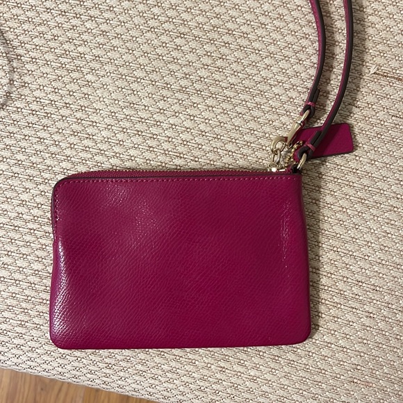 Coach wristlet - Picture 3 of 4